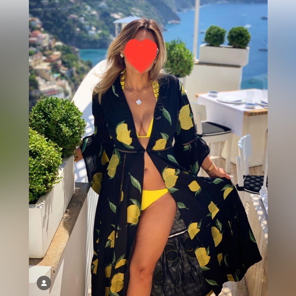 WE ARE LEONE Amalfi Embroidered Robe Size XS - Picture 6 of 6